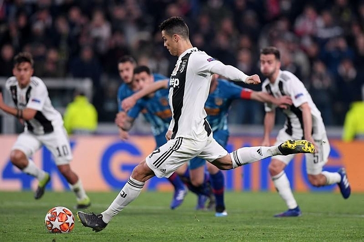 Ronaldo - cầu thủ sút phạt rất nhiều nhưng...hiếm khi ghi bàn