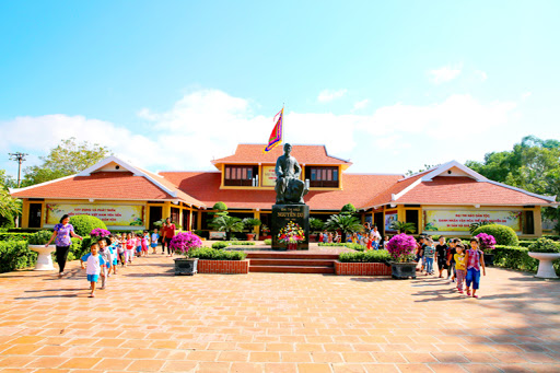 Khu di tích của đại thi hào dân tộc Nguyễn Du 