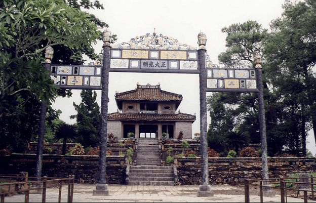 Lăng vua Minh Mạng - Công trình kiến trúc độc đáo